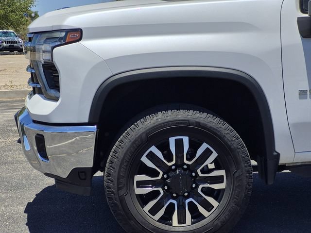 Used 2024 Chevrolet Silverado 2500 LTZ AWD/4WD image 6