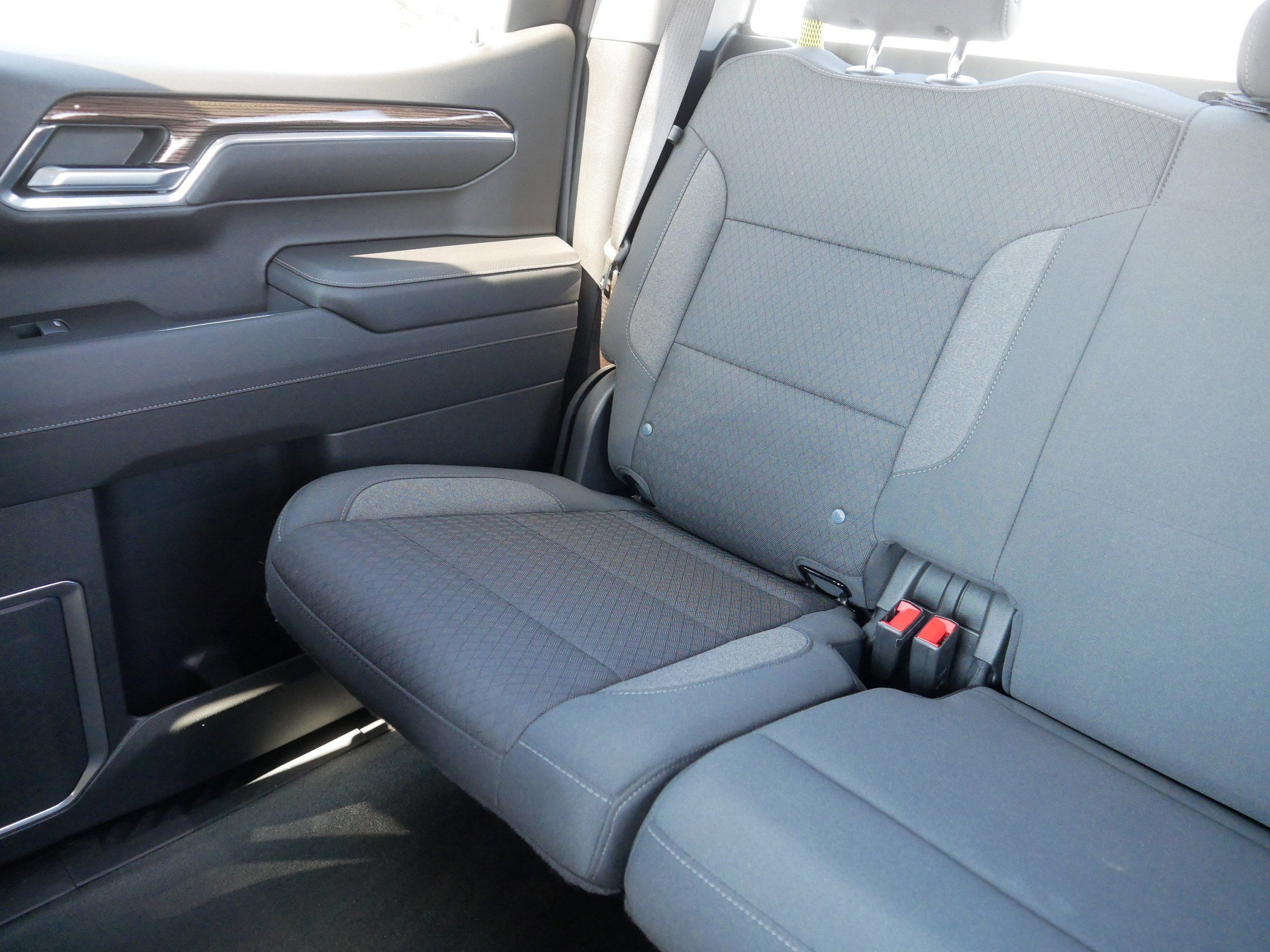 Used 2023 Chevrolet Silverado 1500 LT image 12