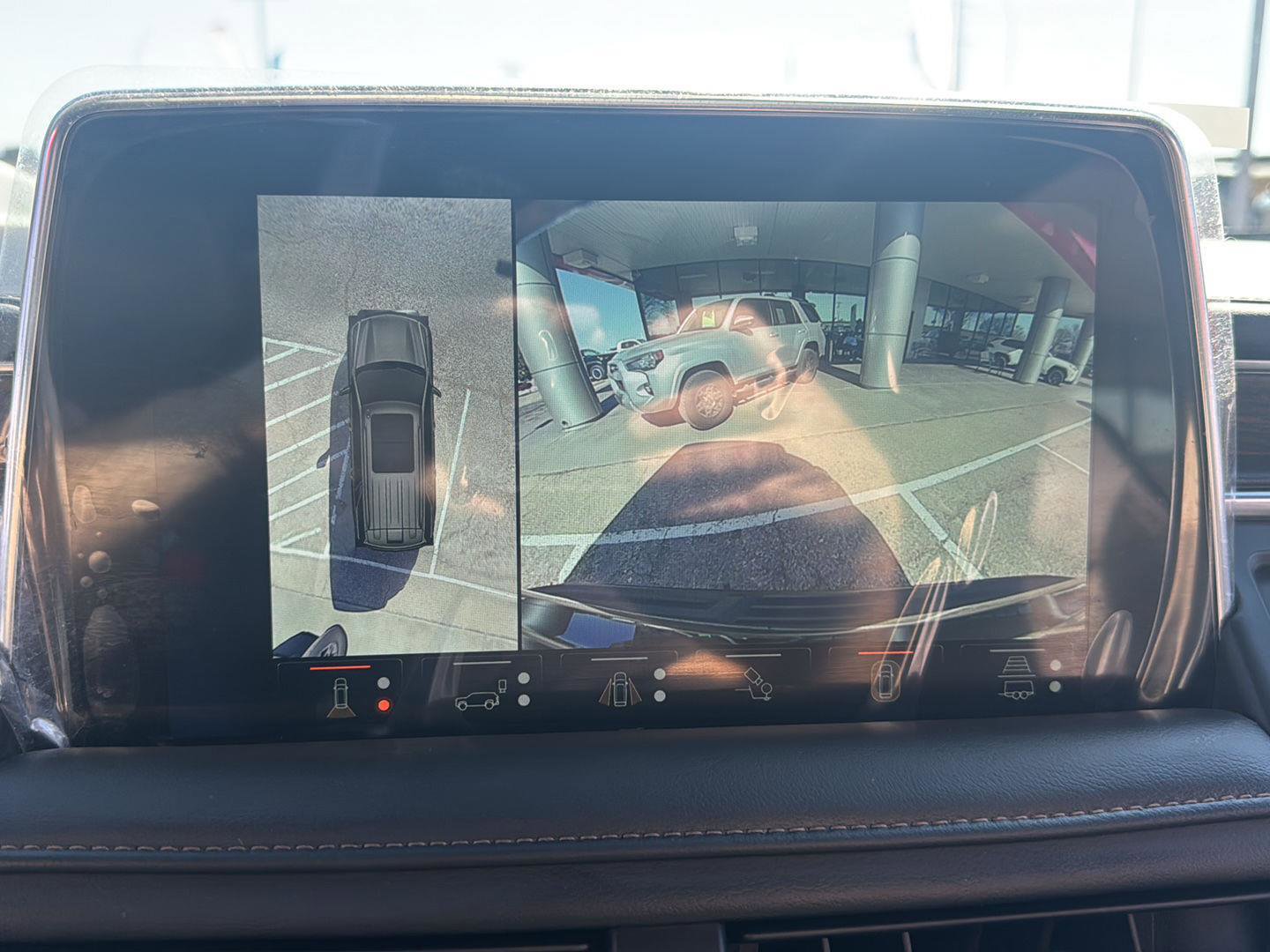 Used 2024 Chevrolet Tahoe High Country w/ Advanced Technology Package image 46