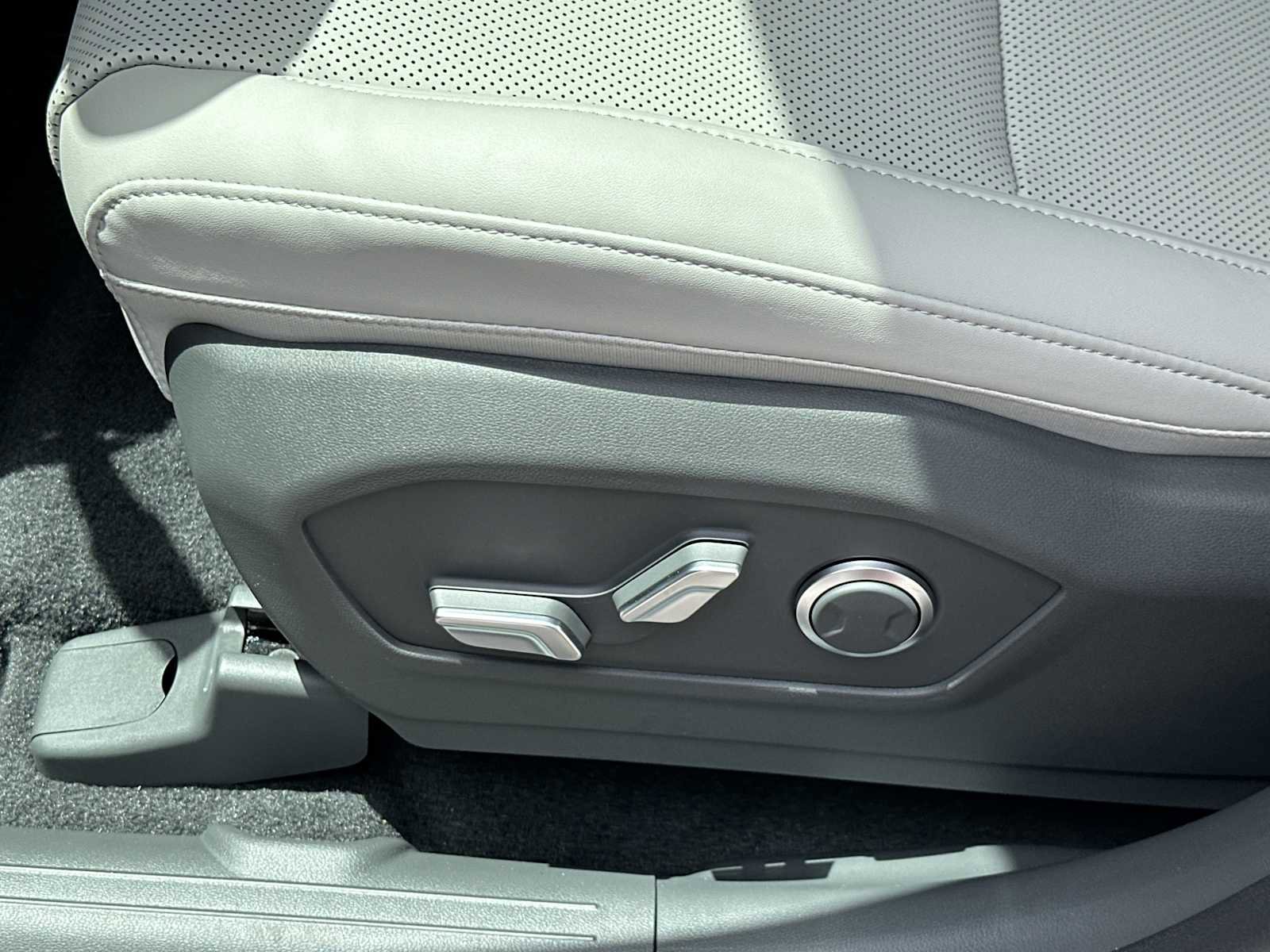 New 2026 Hyundai Santa Fe SEL FWD image 10
