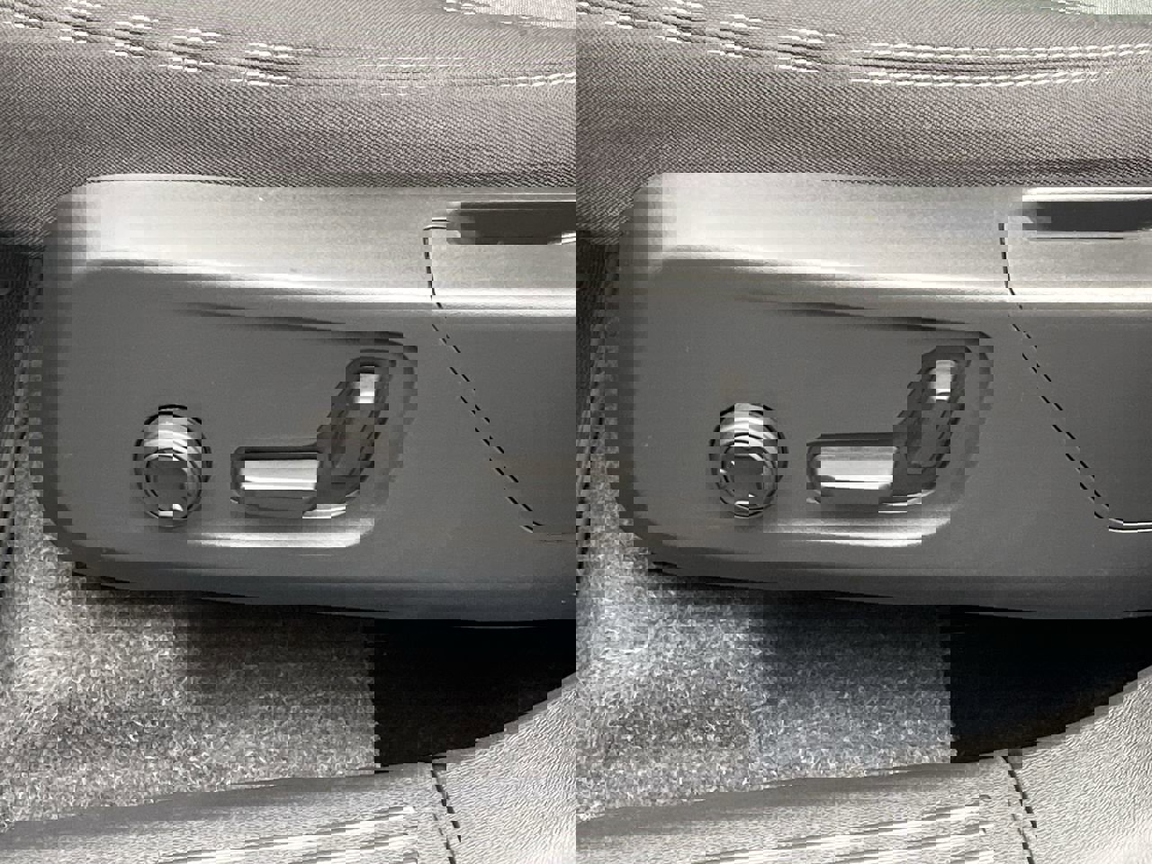 Used 2025 Volvo XC40 B5 Core image 11