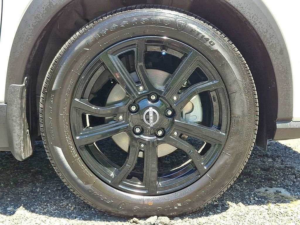Certified 2023 Nissan Kicks SR w/ SR Premium Package FWD image 9