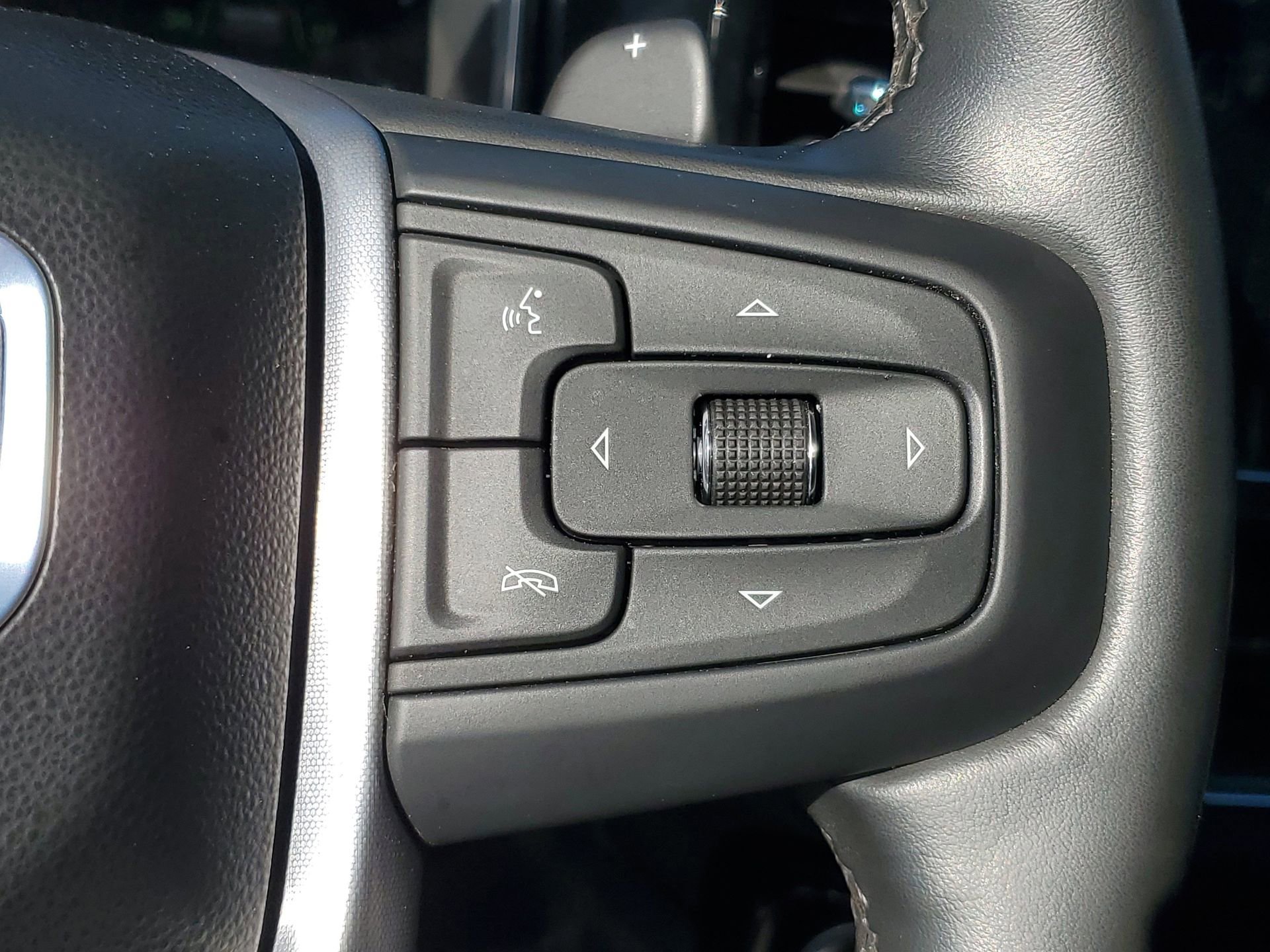 Used 2024 GMC Sierra 1500 Elevation w/ Preferred Package image 23