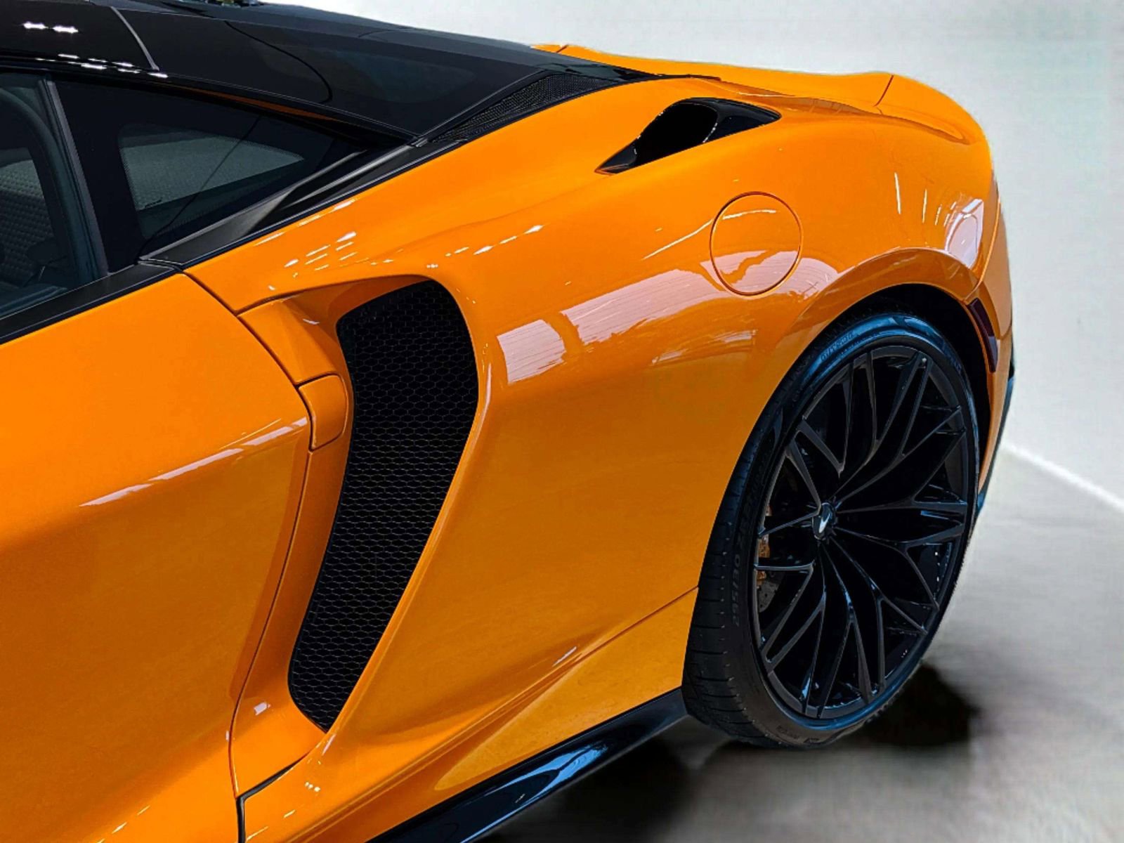 New 2026 McLaren GTS RWD image 33