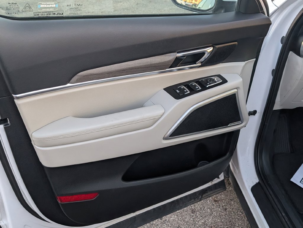 Used 2022 Kia Telluride EX w/ EX Premium Package AWD/4WD image 13