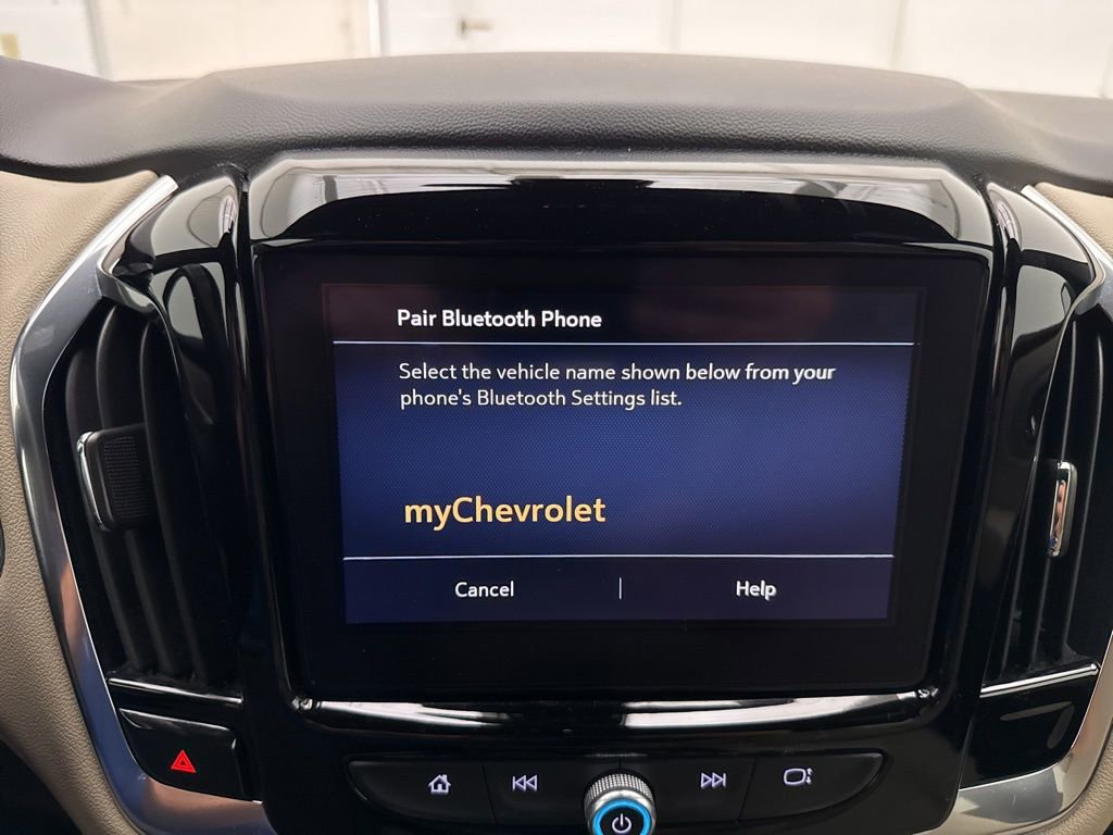 Used 2022 Chevrolet Traverse LT image 31