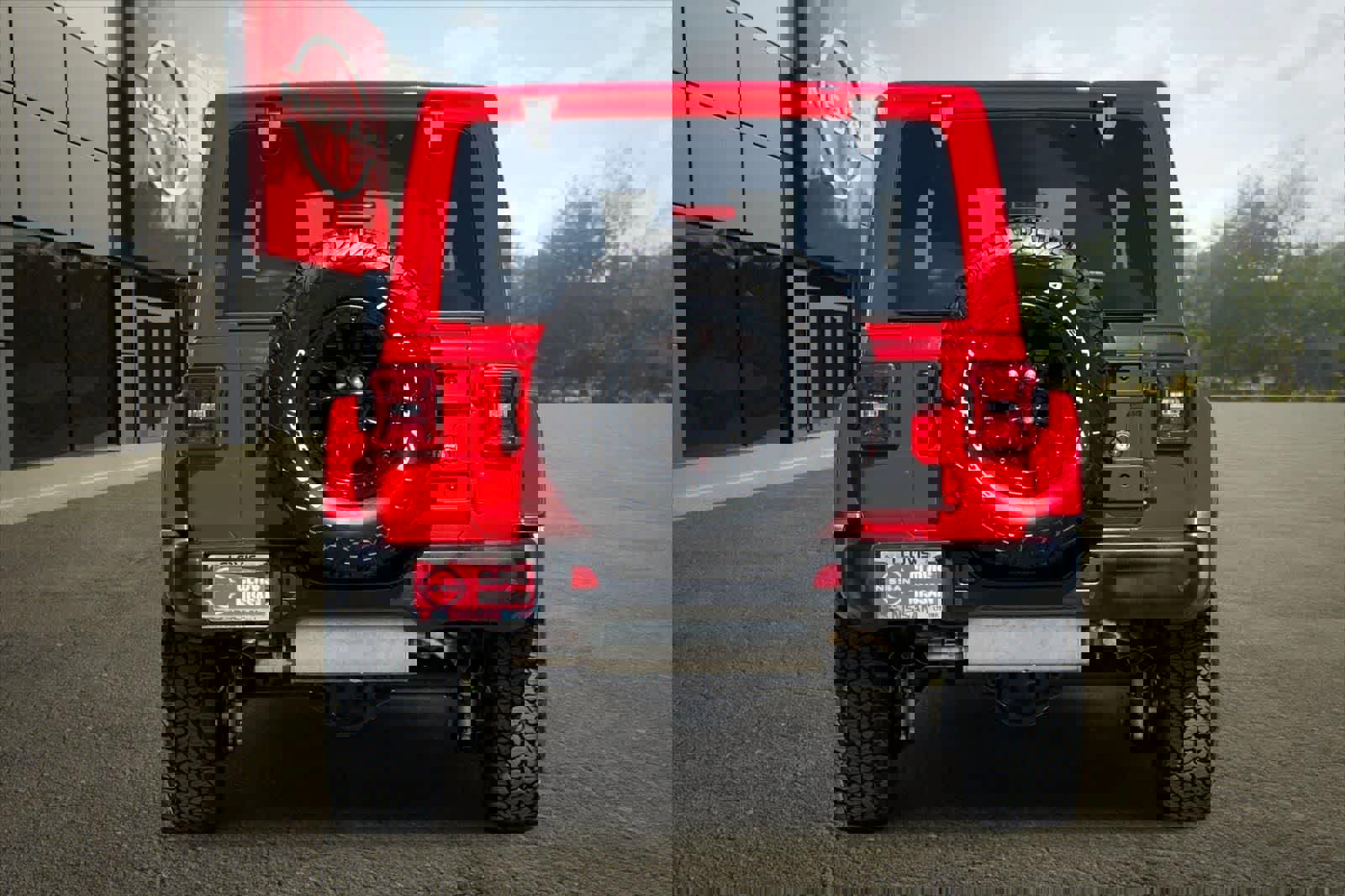 Used 2023 Jeep Wrangler Rubicon 392 image 8