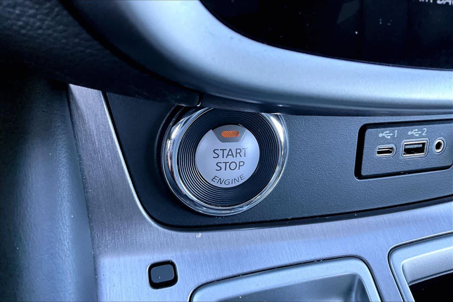 Used 2024 Nissan Murano SV w/ SV Midnight Edition Package FWD image 54
