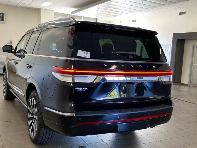 New 2024 Lincoln Navigator Reserve AWD/4WD image 5