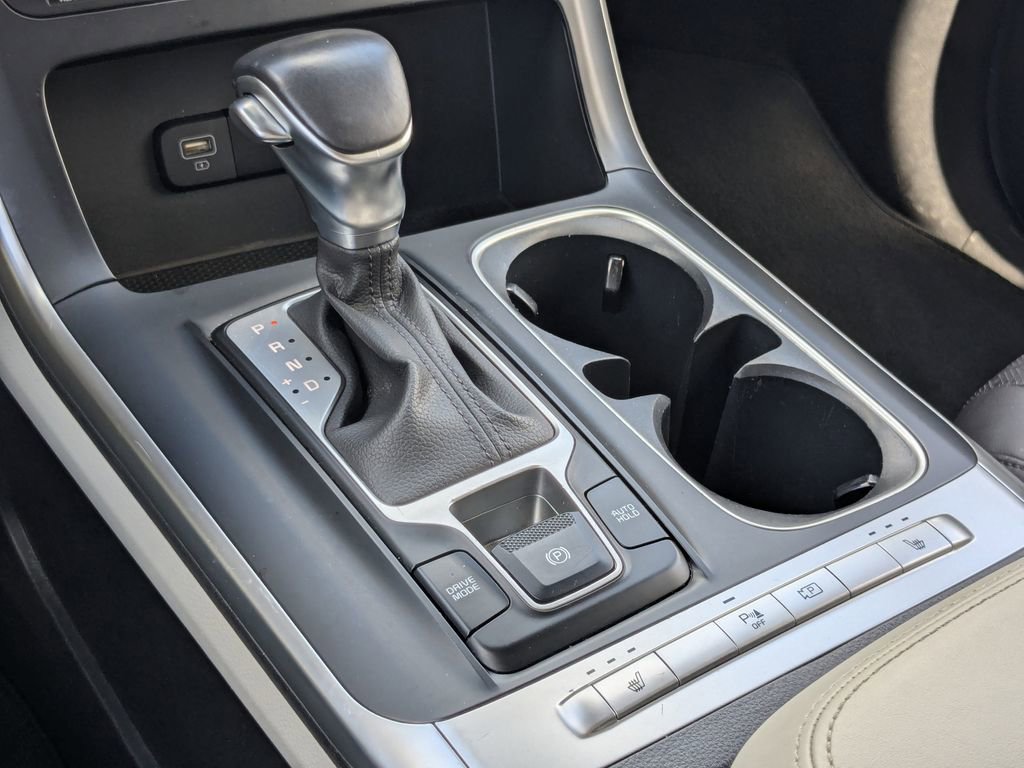 Used 2024 Kia Carnival LX image 26