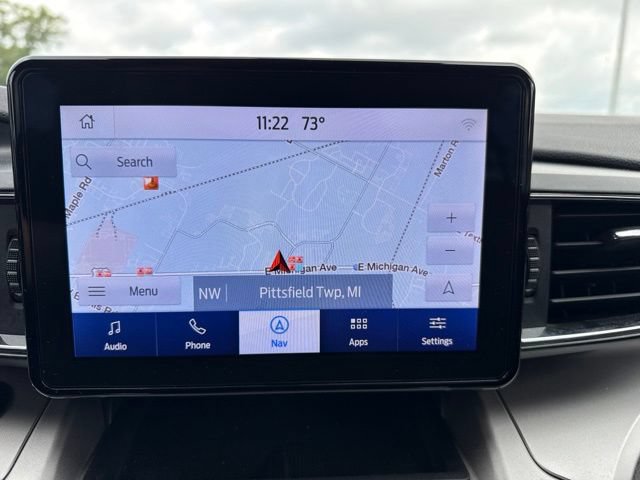 Used 2020 Ford Explorer XLT w/ Equipment Group 202A AWD/4WD image 15