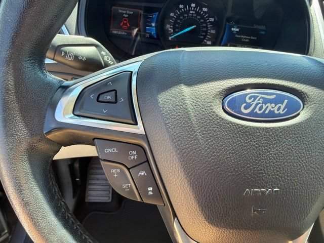 Used 2022 Ford Edge Titanium w/ Equipment Group 301A AWD/4WD image 29