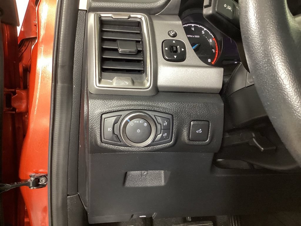 Used 2019 Ford Ranger XLT w/ Black Appearance Package AWD/4WD image 13