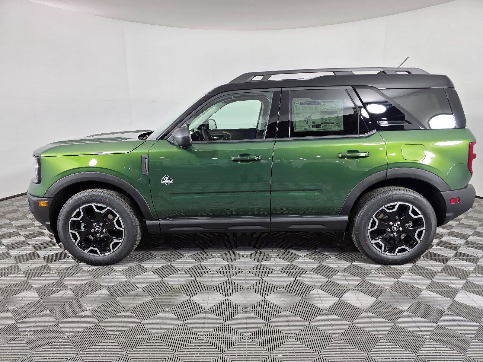 New 2025 Ford Bronco Sport Outer Banks w/ Outer Banks Tech Package+ AWD/4WD image 2