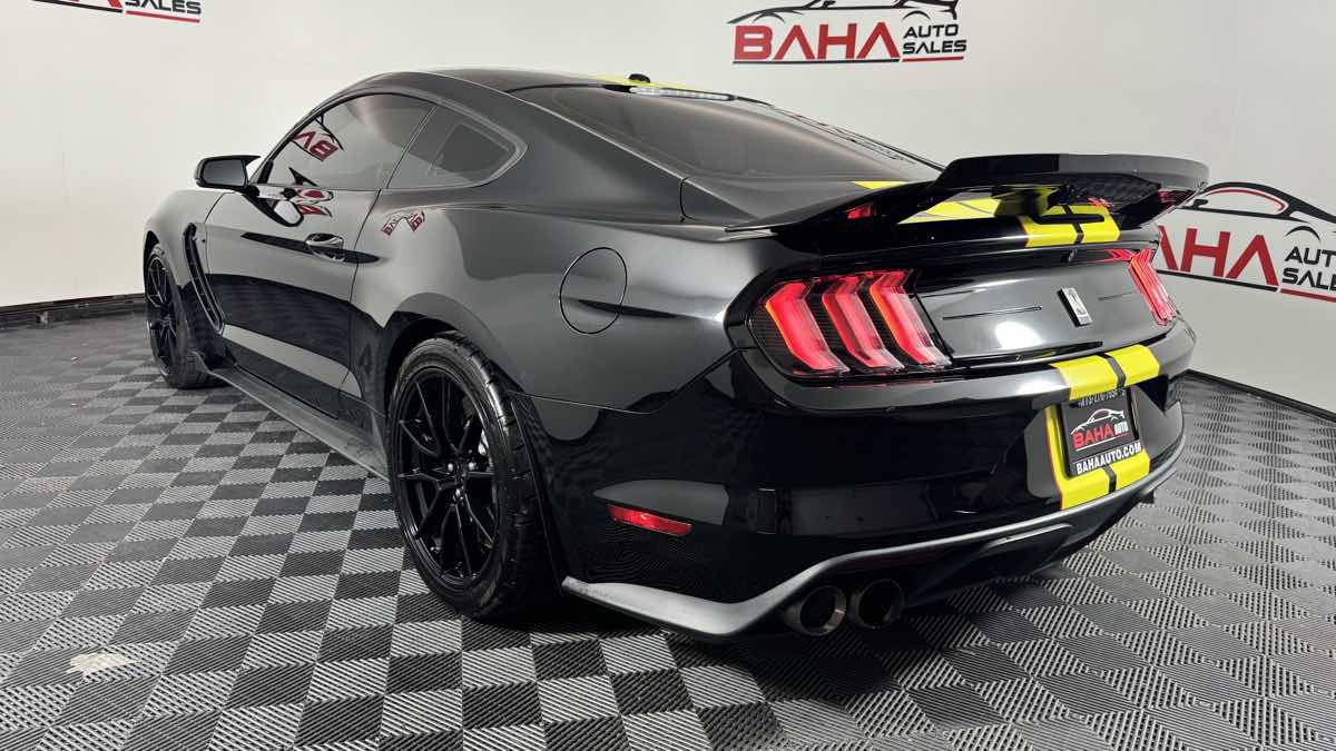 Used 2019 Ford Mustang Shelby GT350 w/ Technology Package RWD image 4