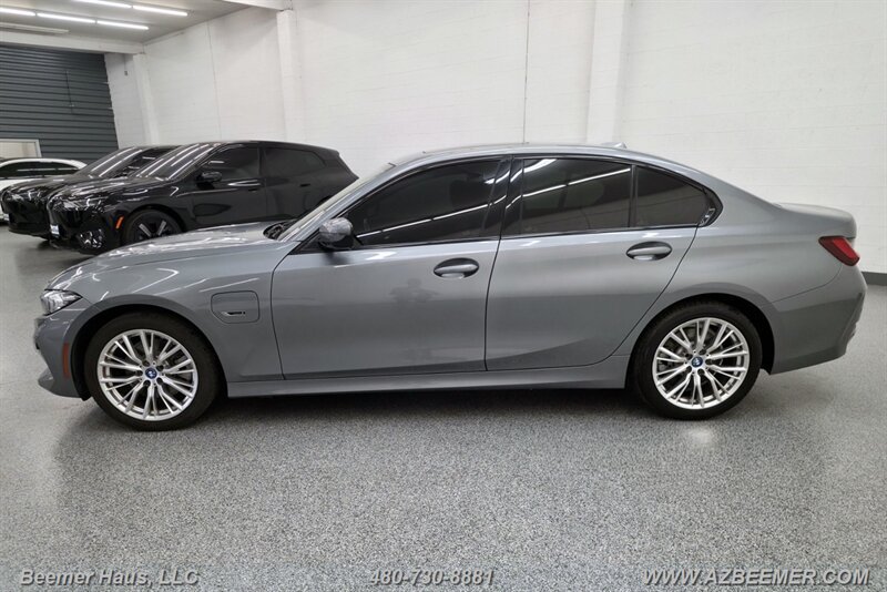 Used 2023 BMW 330e w/ Driving Assistance Package RWD image 5