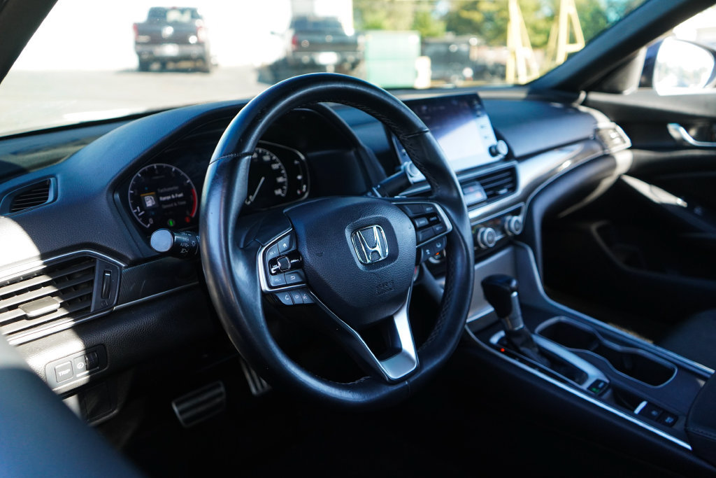 Used 2019 Honda Accord Sport image 6