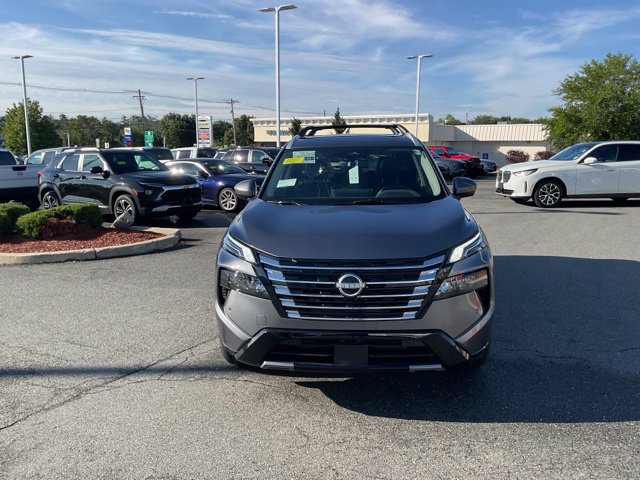 New 2026 Nissan Rogue Platinum AWD/4WD image 2