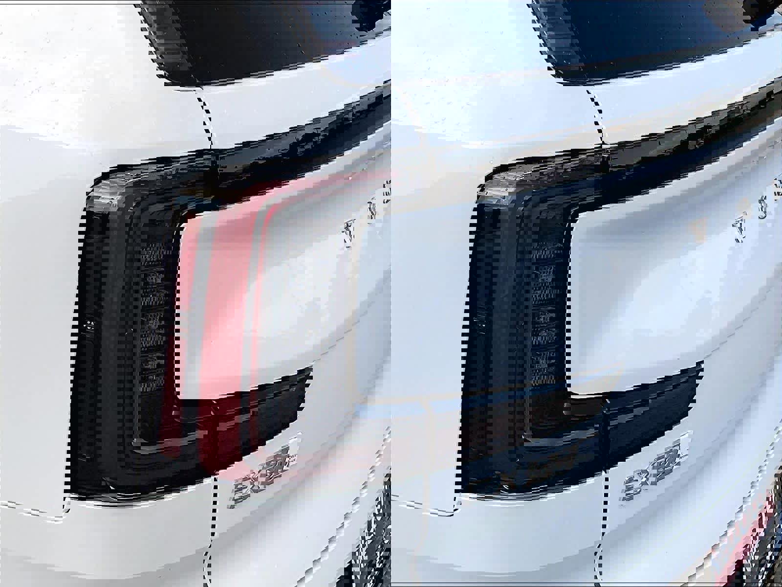 New 2025 Volvo EX90 Plus image 25