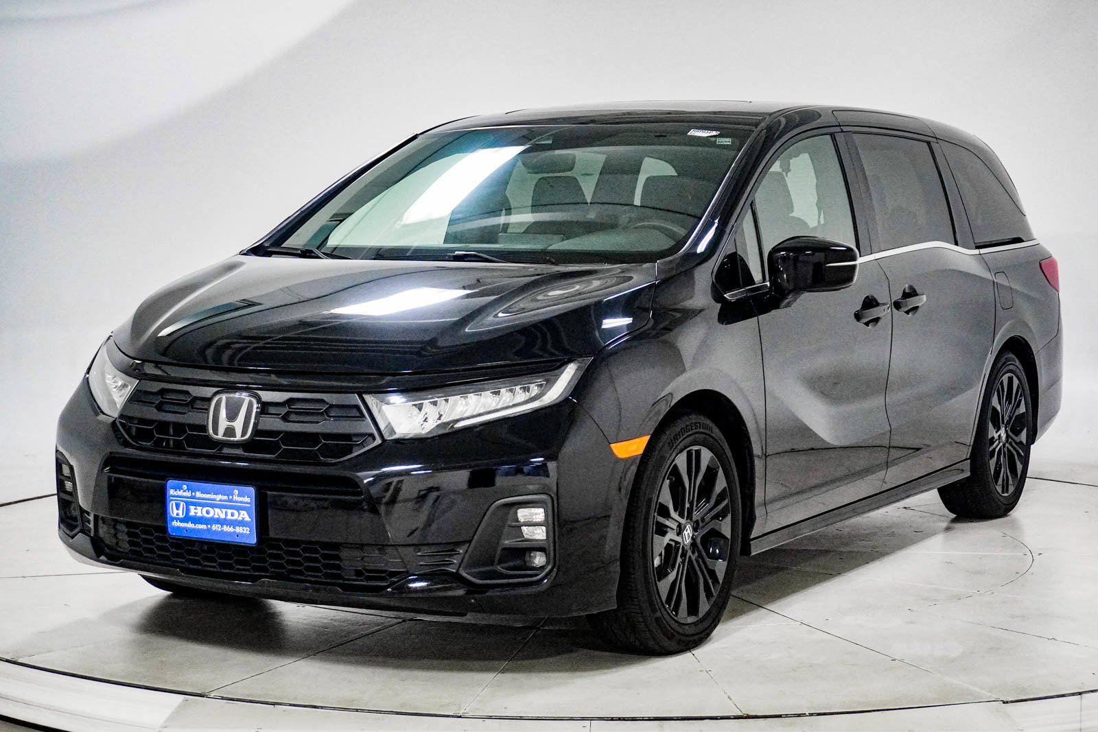 Used 2026 Honda Odyssey Sport-L image 3