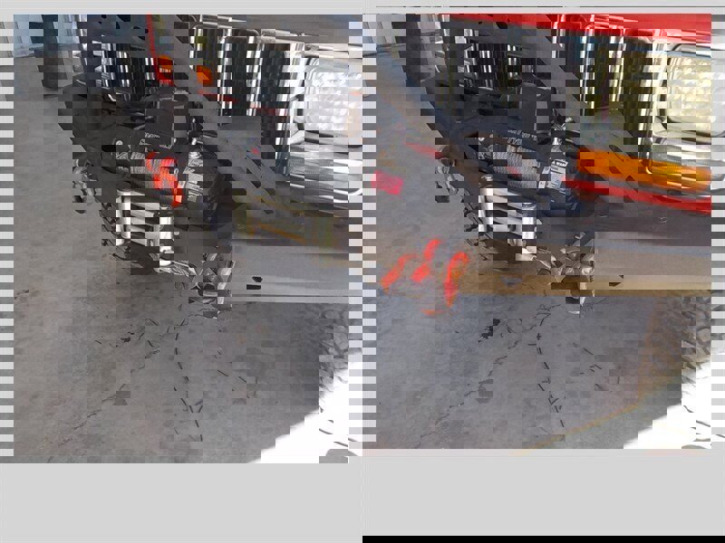 Used 2000 Jeep Cherokee Sport image 10