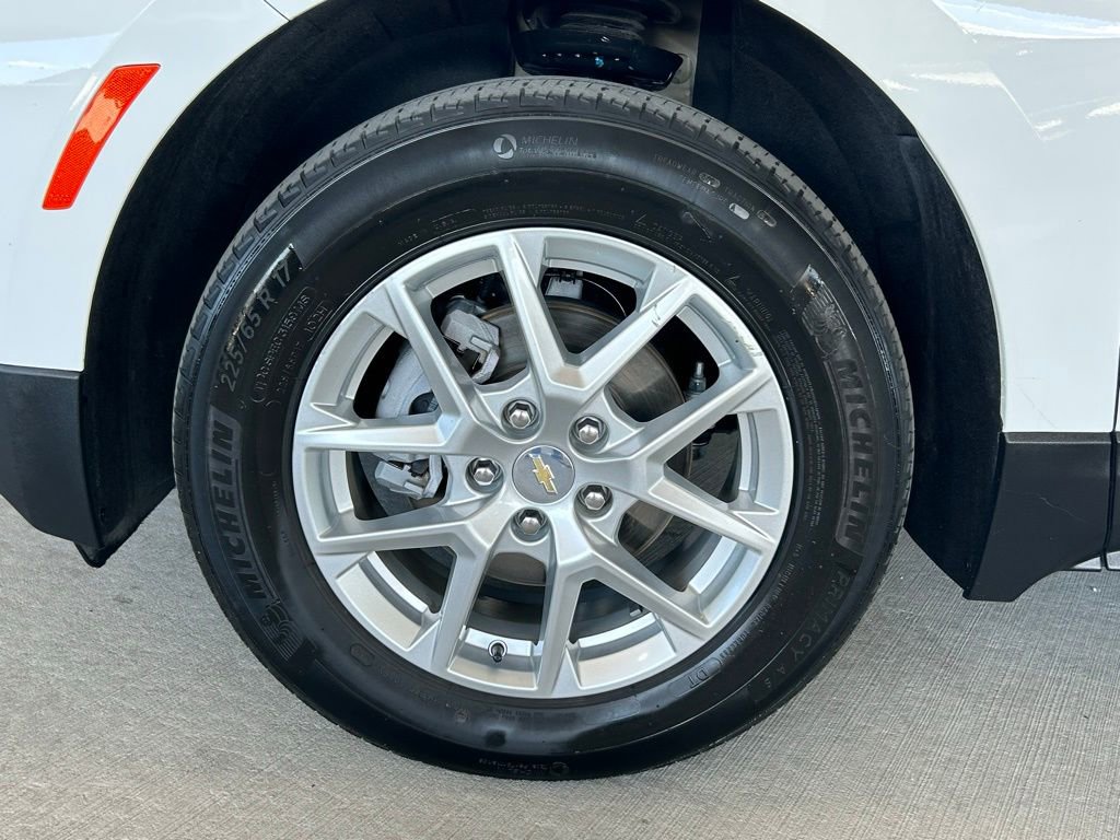 Used 2022 Chevrolet Equinox LS image 15