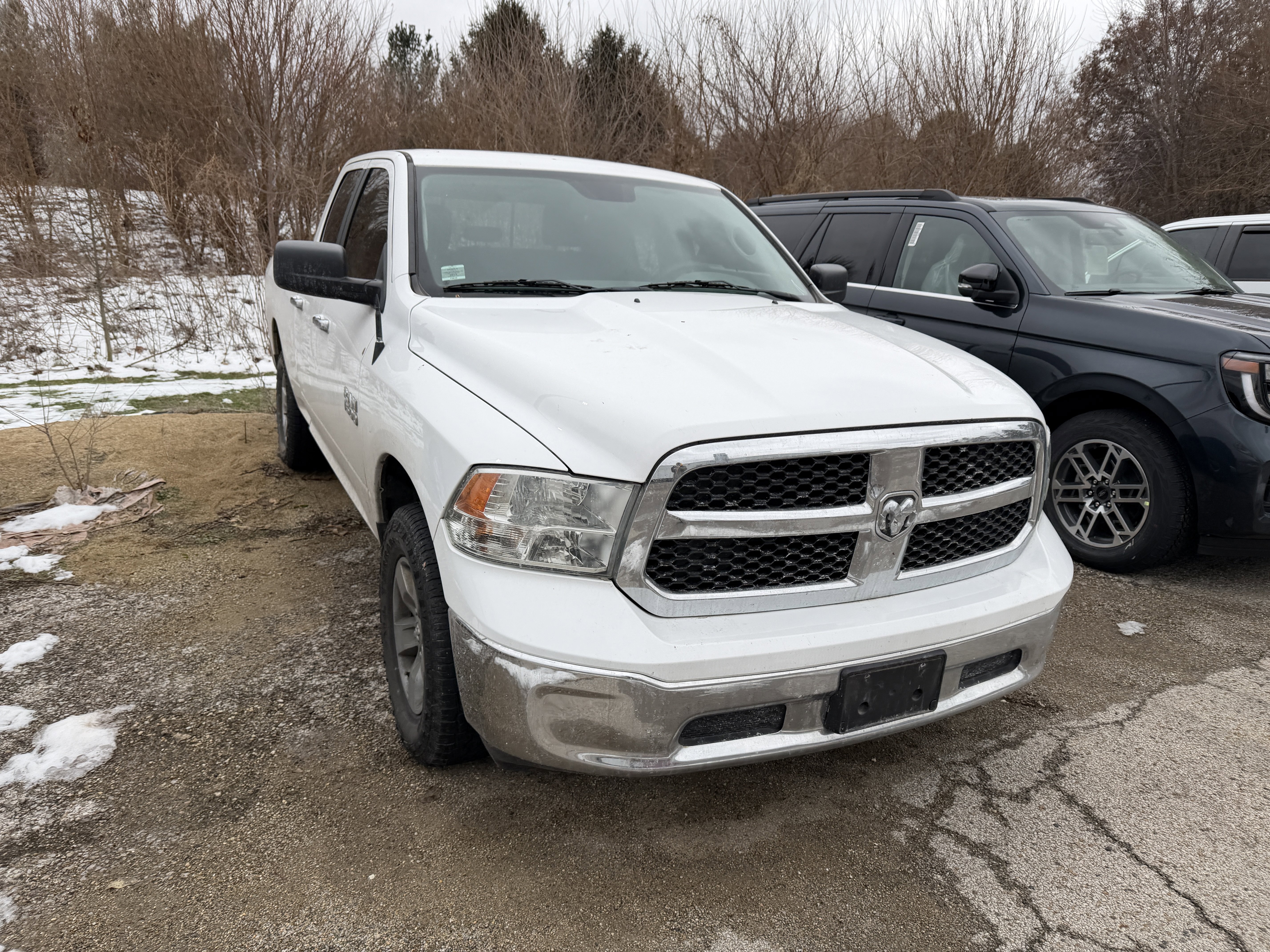 Used 2018 RAM 1500 Classic SLT image 4