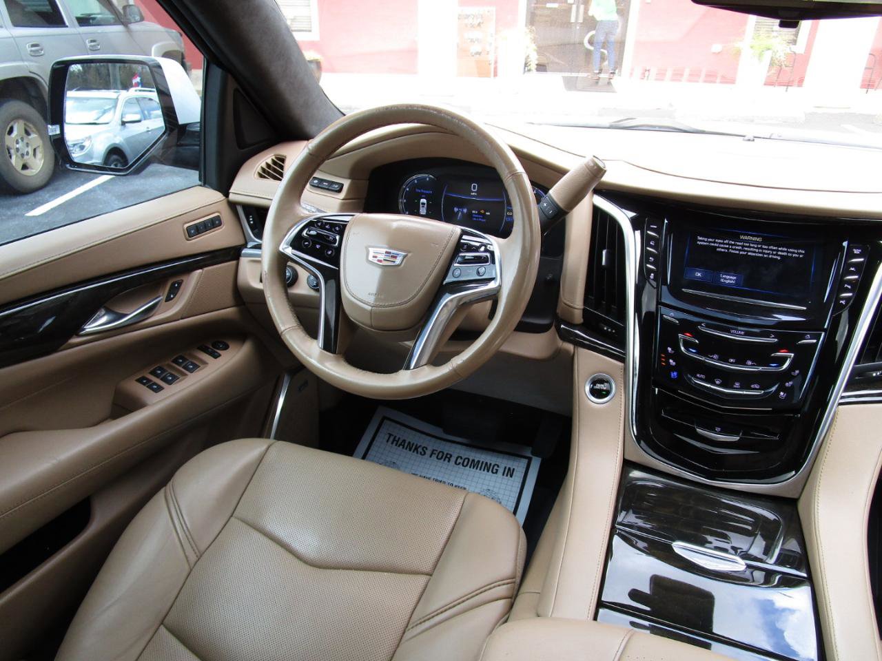 Used 2019 Cadillac Escalade ESV Platinum image 9