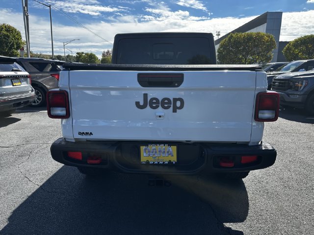 Used 2021 Jeep Gladiator Rubicon AWD/4WD image 6