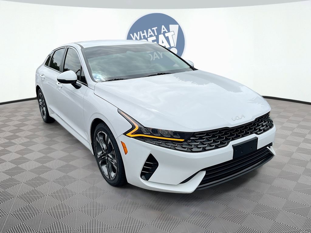 Certified 2022 Kia K5 LXS AWD/4WD image 3