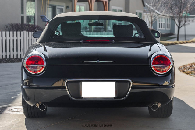 Used 2002 Ford Thunderbird Deluxe image 17