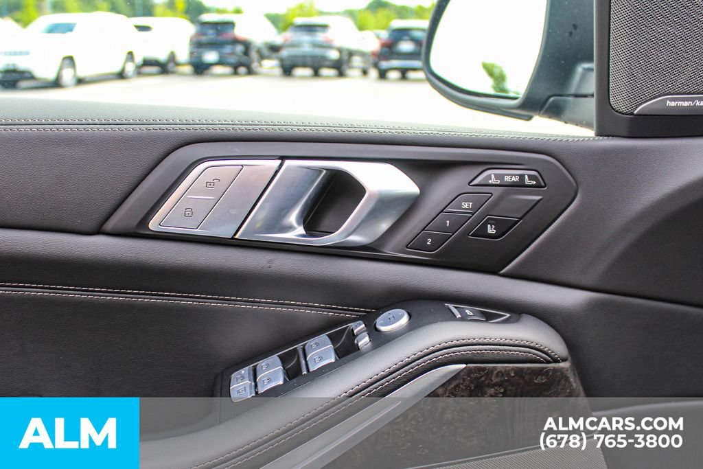 Used 2026 BMW X7 xDrive40i w/ Premium Package AWD/4WD image 39