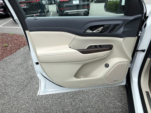 Used 2023 GMC Acadia Denali AWD/4WD image 11
