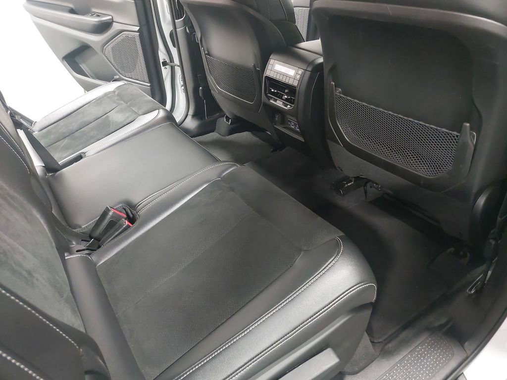 Used 2024 Jeep Grand Cherokee L Laredo image 11