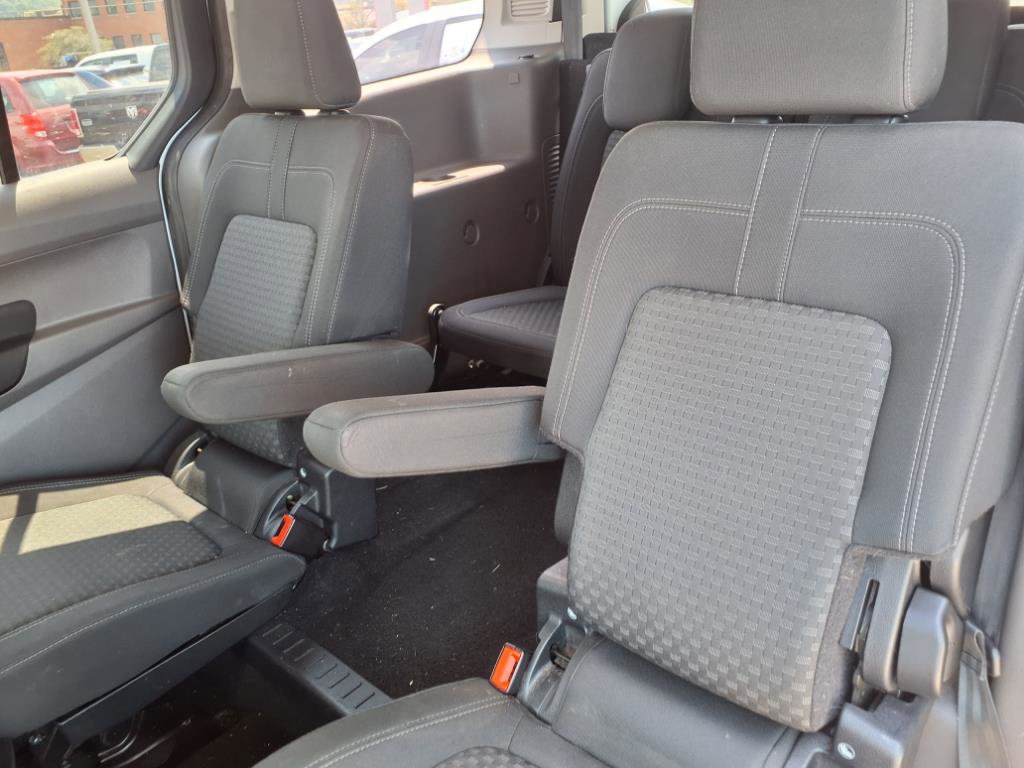 Used 2021 Ford Transit Connect XLT image 10