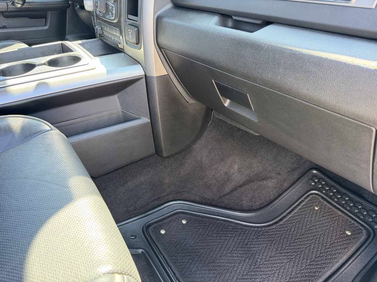 Used 2014 RAM 1500 Limited AWD/4WD image 18