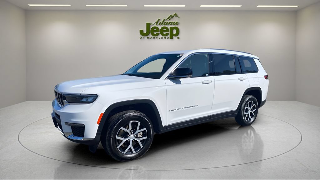 Used 2023 Jeep Grand Cherokee L Limited AWD/4WD image 7