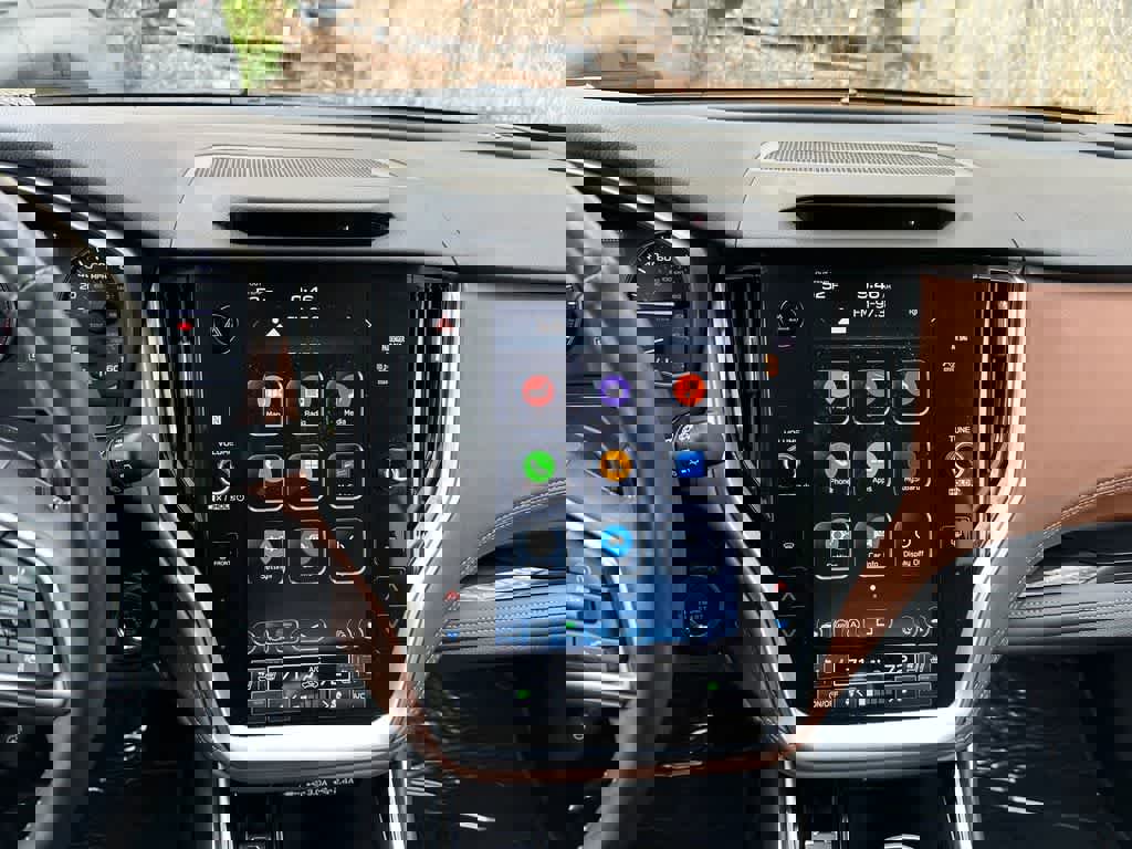 Used 2023 Subaru Outback Touring image 17