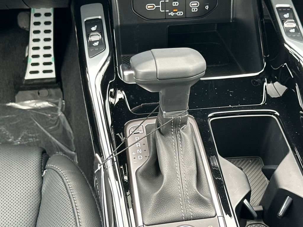New 2025 Kia Sorento SX Prestige image 28