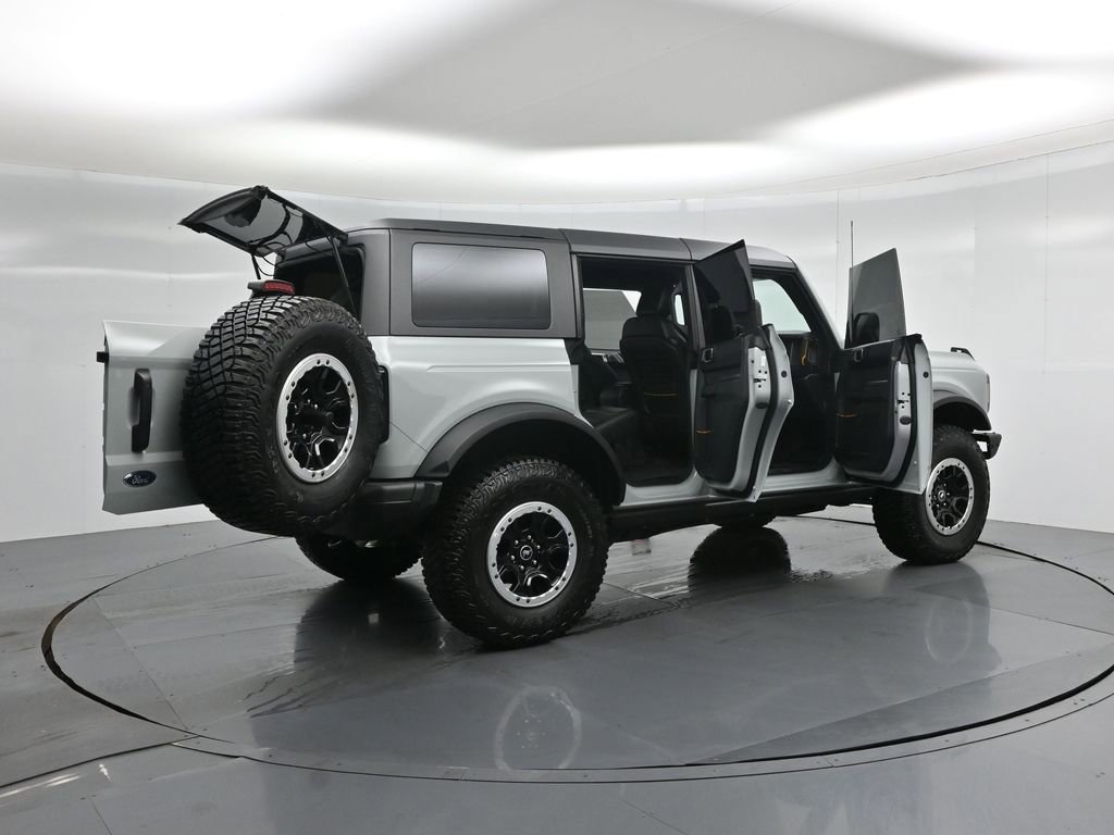 Certified 2024 Ford Bronco Badlands w/ Sasquatch Package image 6