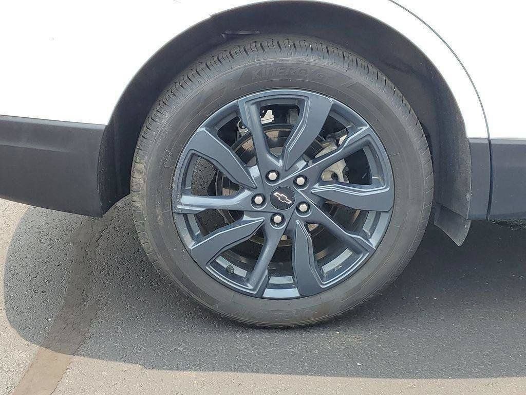 Used 2022 Chevrolet Equinox RS FWD image 34