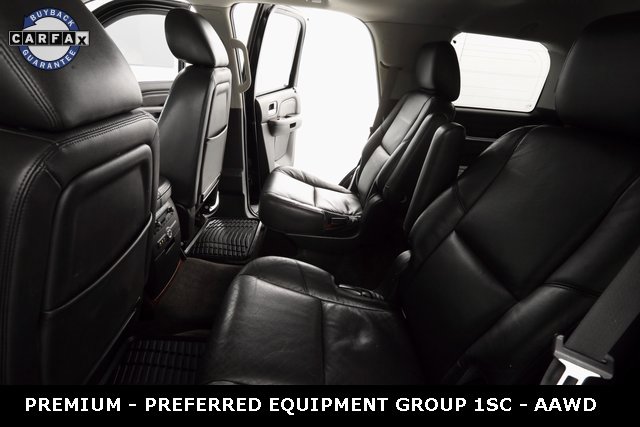 Used 2013 Cadillac Escalade Premium image 17