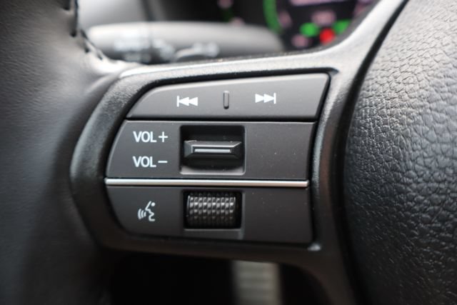 Used 2025 Honda Accord Sport image 19