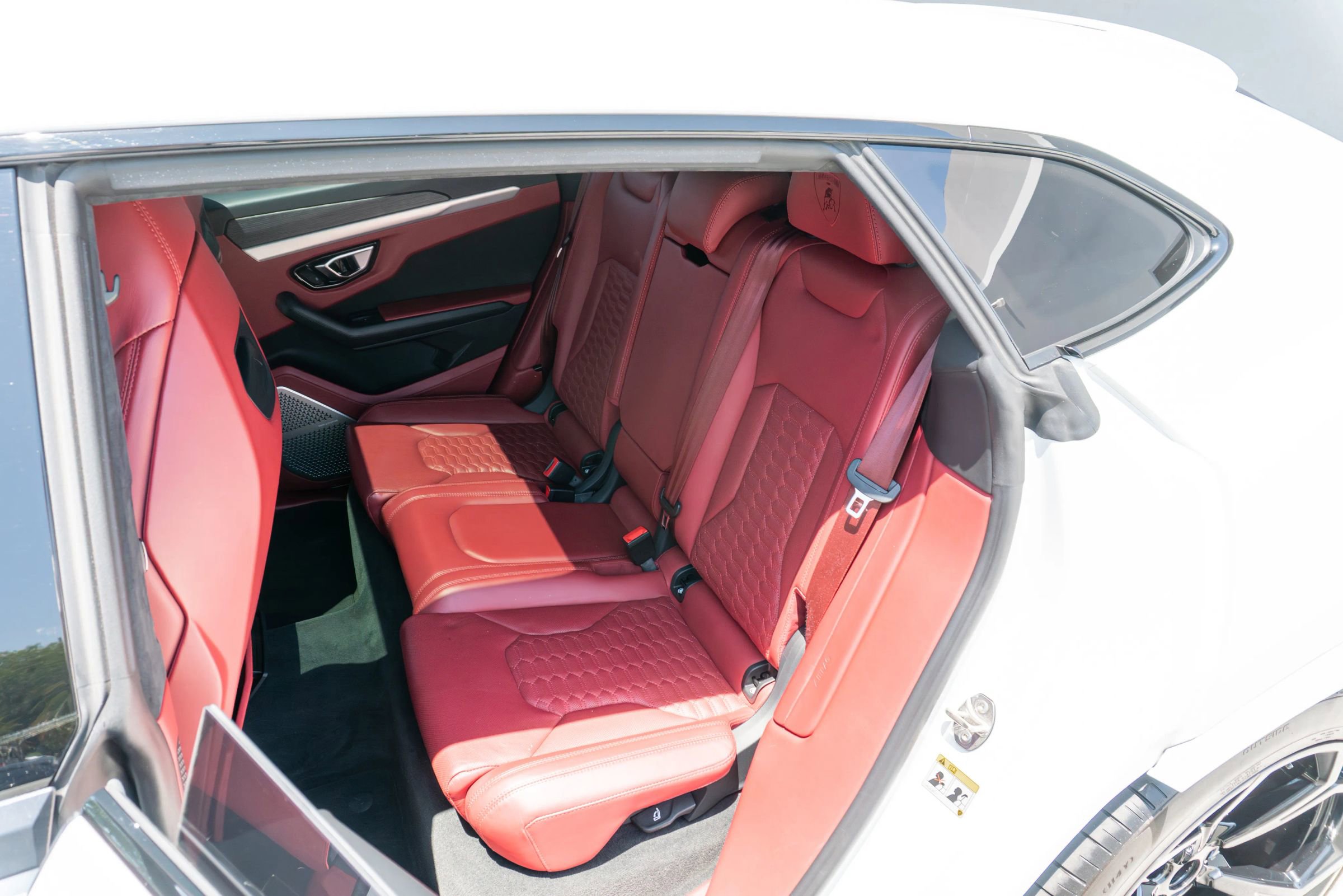 Used 2020 Lamborghini Urus AWD/4WD image 47