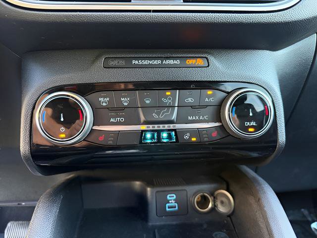 Used 2022 Ford Escape SEL image 17