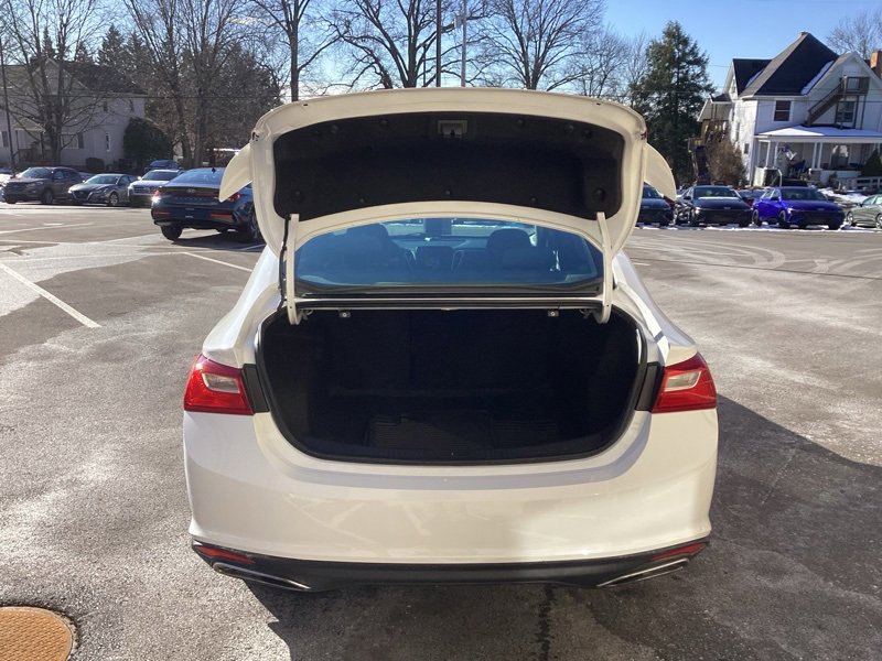 Used 2019 Chevrolet Malibu RS image 10