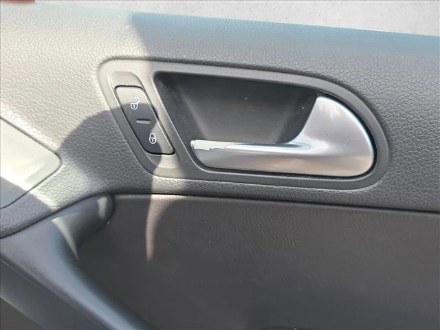 Used 2017 Volkswagen Tiguan S AWD/4WD image 24