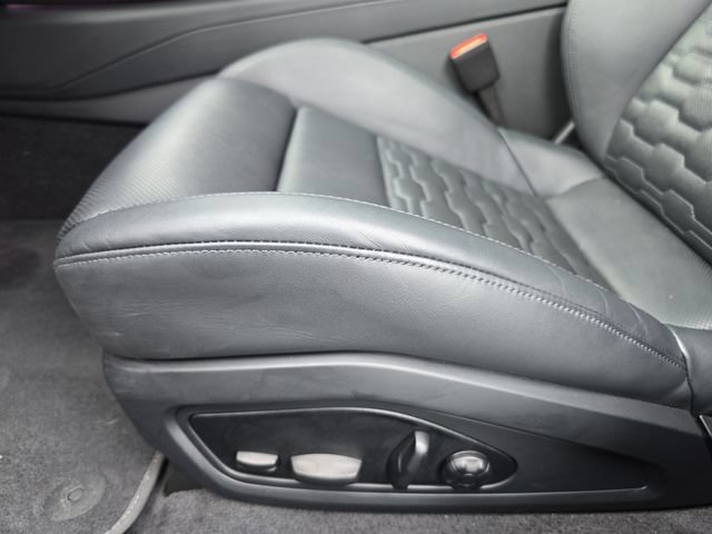Used 2024 Audi RS e-tron GT w/ Carbon Performance Package AWD/4WD image 32