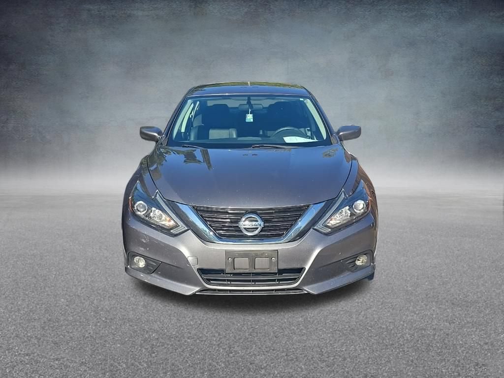 Used 2017 Nissan Altima 2.5 SR FWD image 3