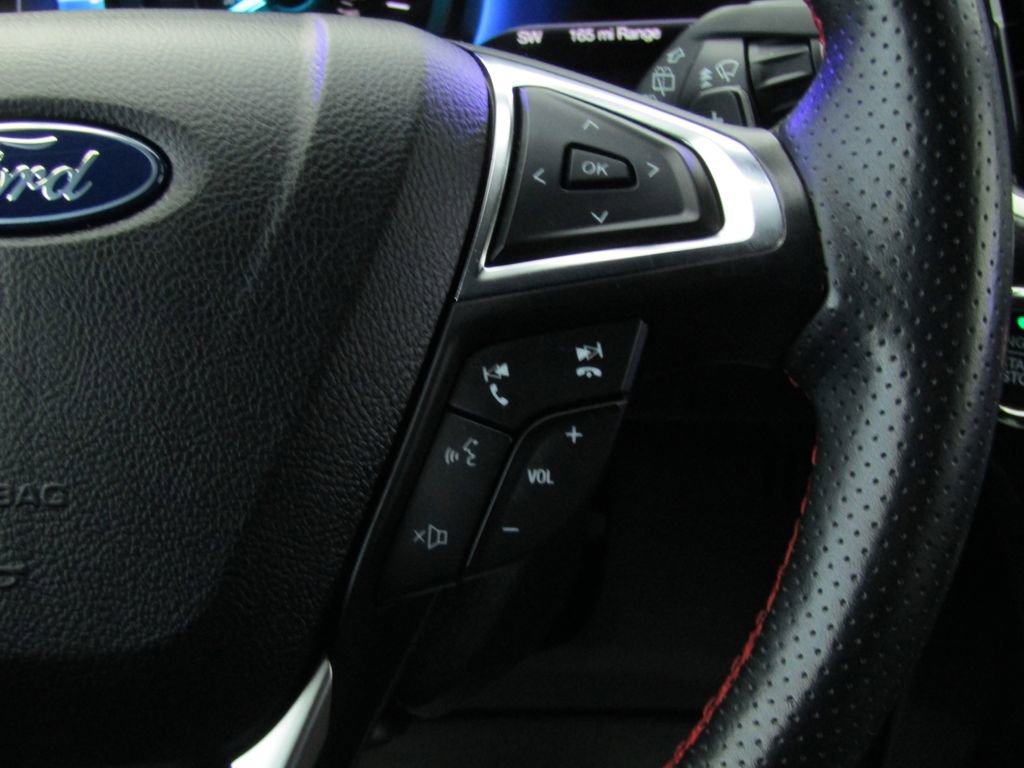 Used 2022 Ford Edge ST-Line image 24